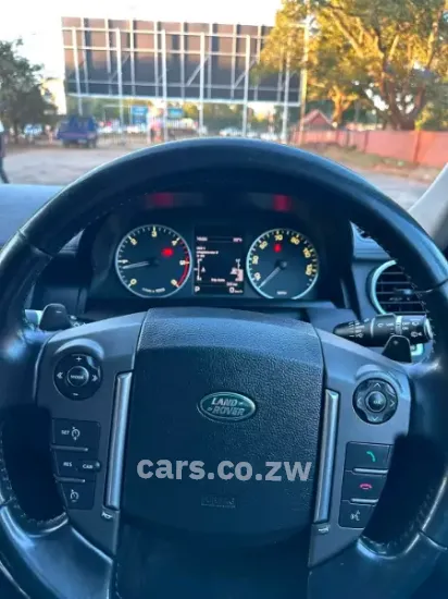Picture of Land Rover Discovery 2014
