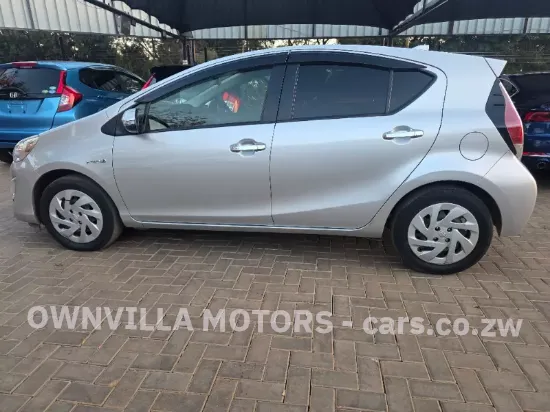 Picture of Toyota Aqua 2017