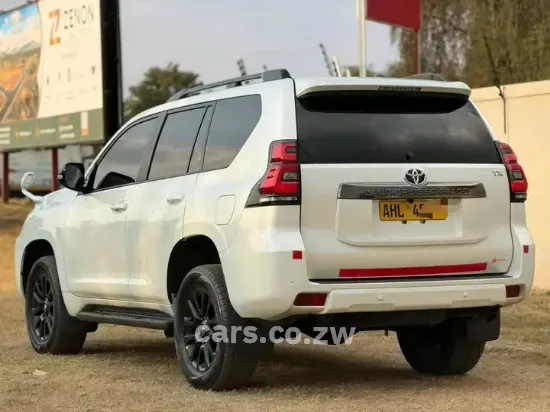 Picture of Toyota Land Cruiser 2023