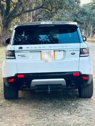 Picture of Range rover Sport 2015