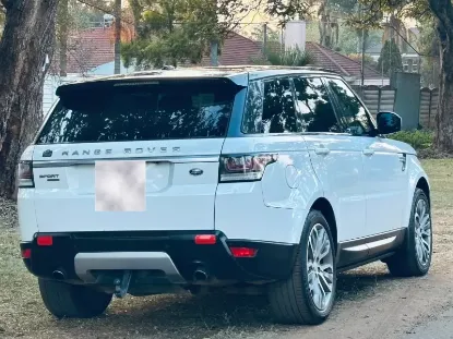 Picture of Range rover Sport 2015