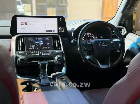 Picture of Lexus LX 2024