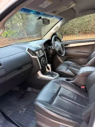 Picture of Isuzu KB300 2018