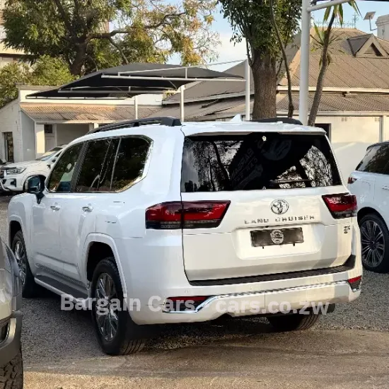 Picture of Toyota Landcruiser 2023