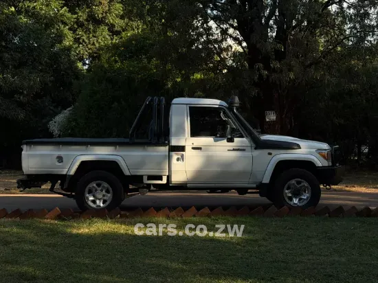 Picture of Toyota Land Cruiser 2017