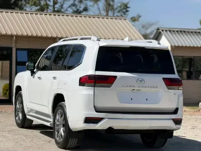 Picture of Toyota Land Cruiser 2025