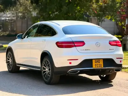 Picture of Mercedes Benz GLC 2019