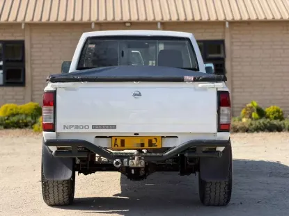 Picture of Nissan NP300 2019