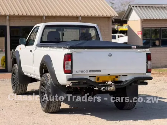 Picture of Nissan NP300 2019