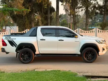 Picture of Toyota Hilux 2018