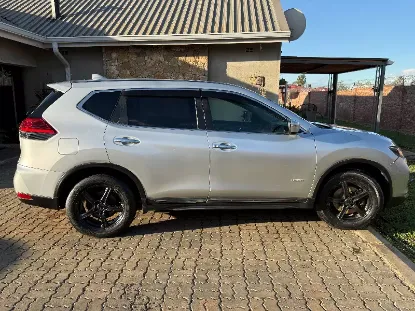 Picture of Nissan X-Trail 2017