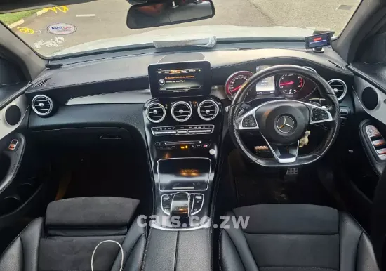 Picture of Mercedes Benz GLC 2017