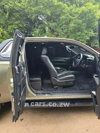 Picture of Toyota Hilux 2021