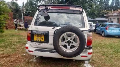 Picture of Toyota Land Cruiser 2000