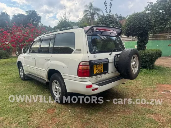 Picture of Toyota Land Cruiser 2000