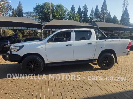 Picture of Toyota Hilux 2017
