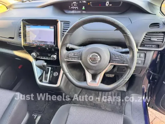 Picture of Nissan Serena 2016