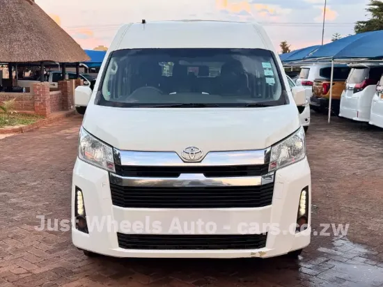 Picture of Toyota Quantum 2019