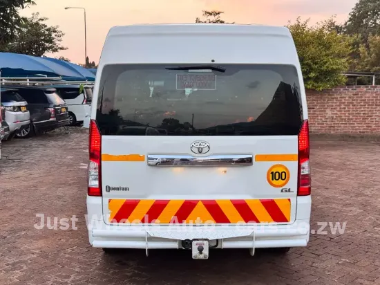 Picture of Toyota Quantum 2019