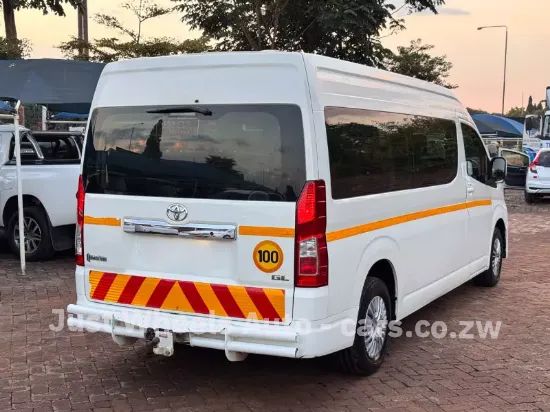 Picture of Toyota Quantum 2019