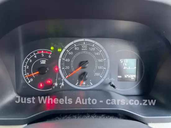 Picture of Toyota Quantum 2019