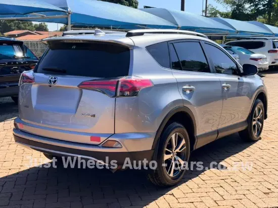 Picture of Toyota Rav4 2018