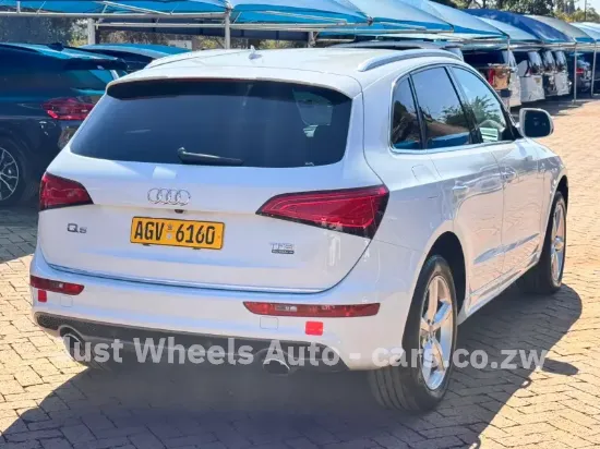 Picture of Audi Q5 2015