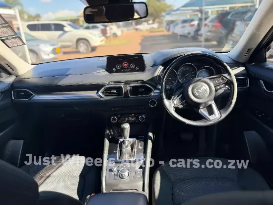 Picture of Mazda CX-5 2017