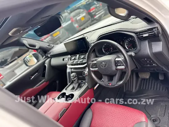 Picture of Toyota Land Cruiser 2023