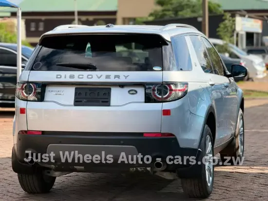 Picture of Land Rover Discovery 2015