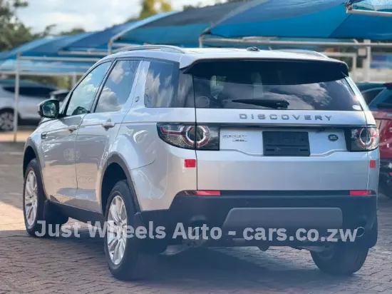 Picture of Land Rover Discovery 2015