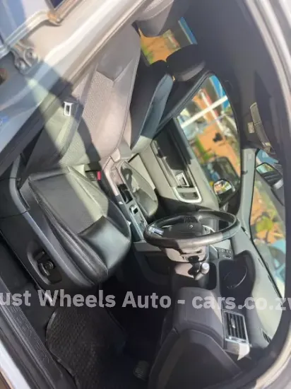 Picture of Land Rover Discovery 2015