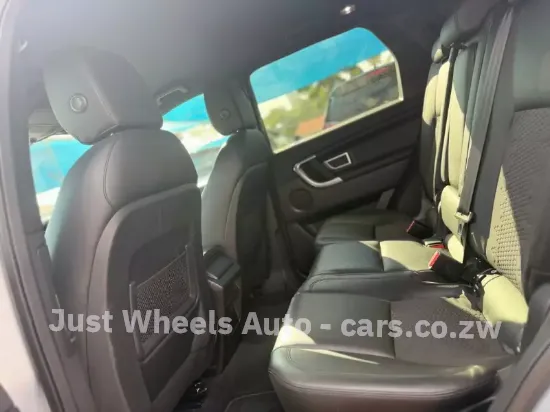 Picture of Land Rover Discovery 2015