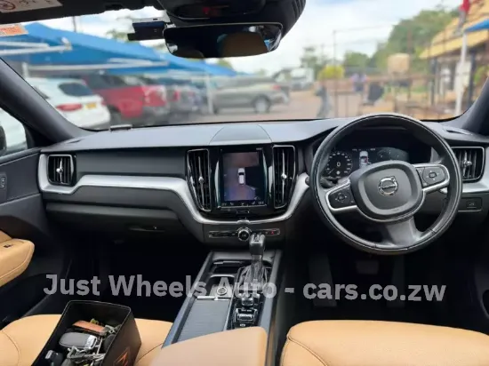 Picture of Volvo XC60 2019