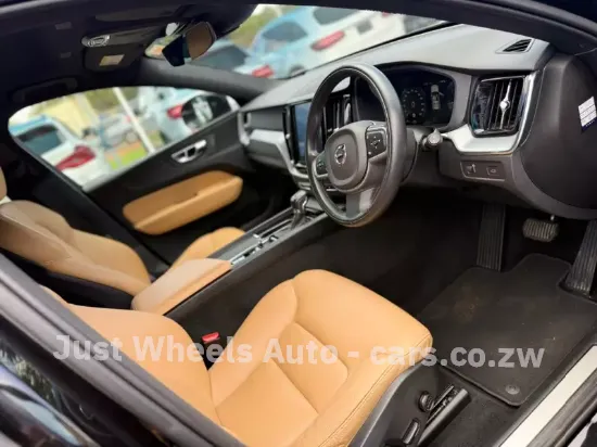 Picture of Volvo XC60 2019