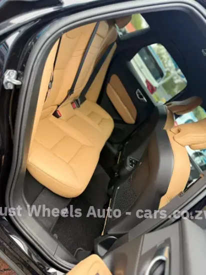 Picture of Volvo XC60 2019