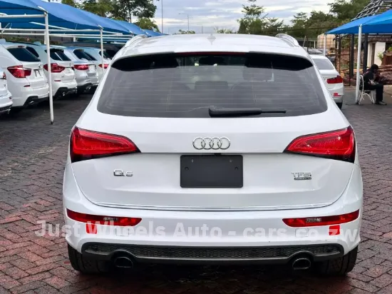 Picture of Audi Q5 2015