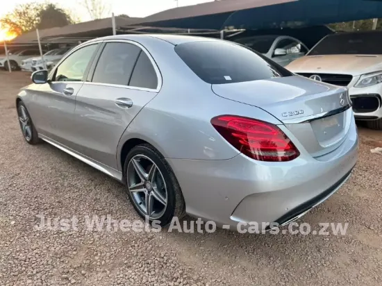 Picture of Mercedes Benz C-Class 2015