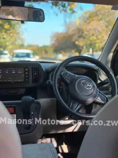 Picture of Toyota Passo 2017
