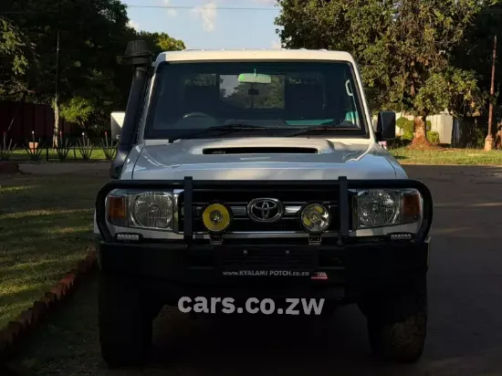 Picture of Toyota Land Cruiser 2017