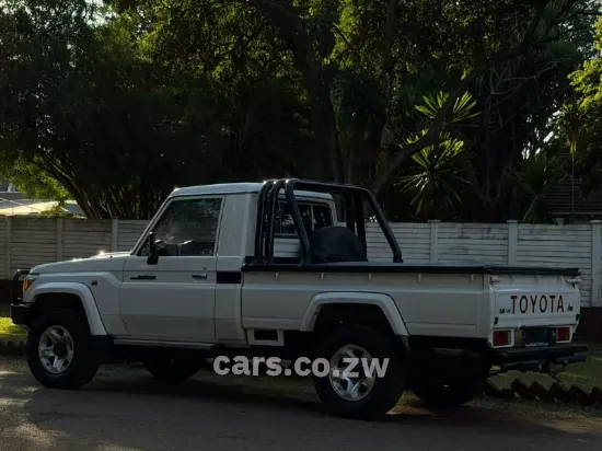Picture of Toyota Land Cruiser 2017