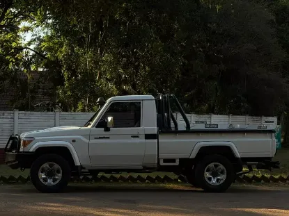 Picture of Toyota Land Cruiser 2017