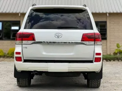 Picture of Toyota Land Cruiser 2020