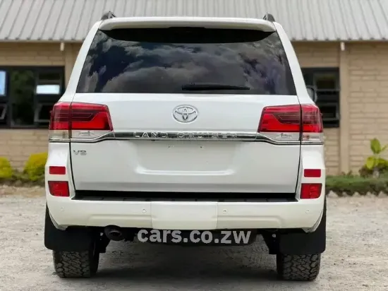 Picture of Toyota Land Cruiser 2020