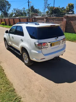 Picture of Toyota Fortuner 2013