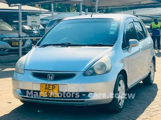 Picture of Honda Fit 2002