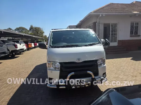Picture of Toyota Hiace 2017