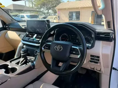 Picture of Toyota Land Cruiser 2023