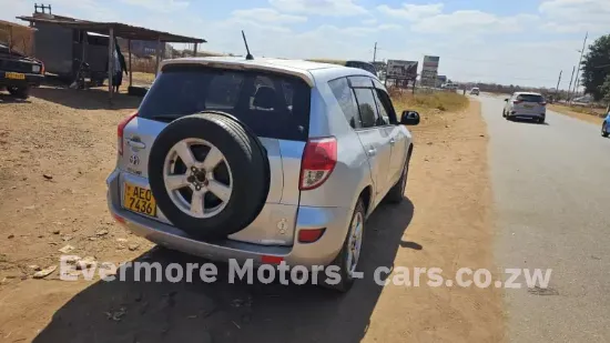 Picture of Toyota Rav4 2007