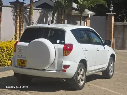 Picture of Toyota Rav4 2012